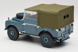Land Rover 88 Series I Светлосин Minichamps 1:18 150168907 Метал — снимка 7 от 8
