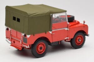 Land Rover 88 Series I Червен Minichamps 1:18 150168910 Метал — снимка 3 от 8