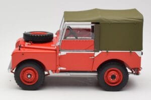 Land Rover 88 Series I Червен Minichamps 1:18 150168910 Метал — снимка 4 от 8
