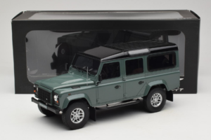 Land Rover Defender Station Wagon Keswick Green GT Spirit 1:18 GT527 Смола — снимка 6 от 6