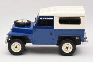 Land Rover Lightweight Series III Тъмносин BoS Models 1:18 BOS382 Смола — снимка 3 от 6