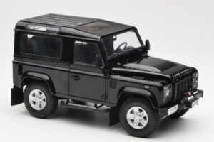 Land Rover Defender 90 Santorini Черен Металик Kyosho 1:18 08901BK Метал — снимка 6 от 8