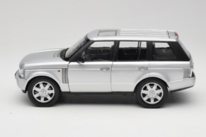 Land Rover Range Rover L322 Сребрист Welly 1:18 12536W Метал — снимка 4 от 8