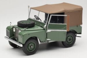 Land Rover Series 1 88 Зелен Minichamps 1:18 150168912 Метал — снимка 2 от 8