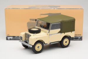 Land Rover Series I 88 Sand Бежов Мат Minichamps 1:18 150168905 Метал — снимка 8 от 8