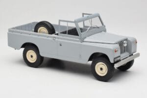 Land Rover Series II 109 Pickup Сив MCG 1:18 MCG18092 Метал — снимка 4 от 6