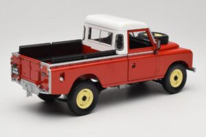Land Rover Series I 109 Pickup Червен Eagle Collectibles 1:18 440500 Метал — снимка 3 от 8
