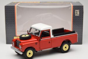 Land Rover Series I 109 Pickup Червен Eagle Collectibles 1:18 440500 Метал — снимка 8 от 8