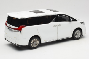Lexus LM300h White Pearl Kyosho 1:18 08963WP Метал — снимка 3 от 8