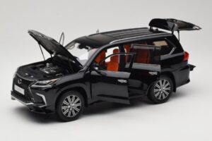 Lexus LX570 J200 Черен LCD 1:18 LCD18010-BL Метал — снимка 2 от 8