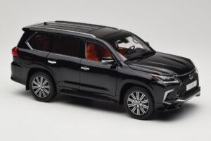 Lexus LX570 J200 Черен LCD 1:18 LCD18010-BL Метал — снимка 6 от 8