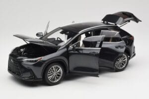 Lexus NX450h+ AZ20 Черен Kyosho 1:18 08968GBK Смола — снимка 2 от 8