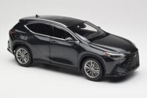 Lexus NX450h+ AZ20 Черен Kyosho 1:18 08968GBK Смола — снимка 6 от 8