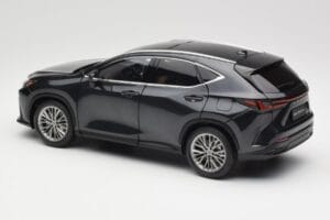 Lexus NX450h+ AZ20 Черен Kyosho 1:18 08968GBK Смола — снимка 7 от 8