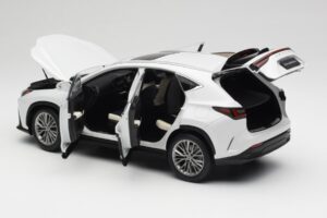 Lexus NX450h+ AZ20 Бял Kyosho 1:18 08968Q Смола — снимка 5 от 8