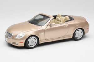 Lexus SC430 Бежов Maisto 1:18 31629 Метал