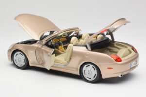 Lexus SC430 Бежов Maisto 1:18 31629 Метал — снимка 5 от 8