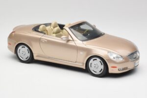 Lexus SC430 Бежов Maisto 1:18 31629 Метал — снимка 6 от 8