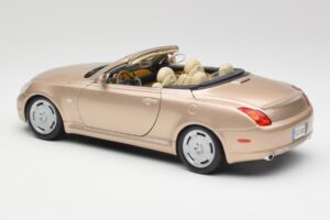 Lexus SC430 Бежов Maisto 1:18 31629 Метал — снимка 7 от 8