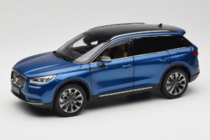 Lincoln Corsair Син OEM 1:18 LINCOLN001 Метал