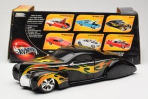 Lincoln Zephyr Scrape Custom Черен с Пламъци Hot Wheels 1:18 57319 Метал — снимка 8 от 8