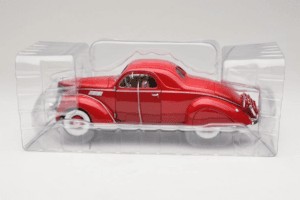 Lincoln Zephyr The Three Stooges Филмов Автомобил Auto World 1:18 AWSS113/06 Метал — снимка 3 от 5