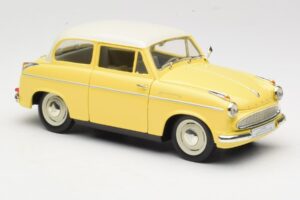 Lloyd Alexander TS Жълт Revell 1:18 08958 Метал — снимка 6 от 8