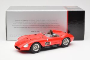 Maserati 300S Червен CMC 1:18 M-105 Метал — снимка 6 от 6