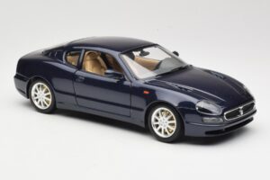 Maserati 3200 GT Черен Bburago 1:18 3371 Метал — снимка 6 от 8
