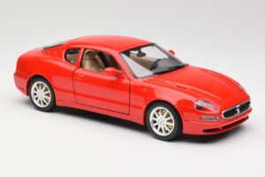 Maserati 3200 GT Червен Bburago 1:18 3341 Метал — снимка 6 от 8