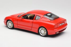 Maserati 3200 GT Червен Bburago 1:18 3341 Метал — снимка 7 от 8