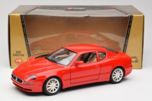 Maserati 3200 GT Червен Bburago 1:18 3341 Метал — снимка 8 от 8