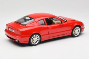Maserati 3200 GT Rosso Mondiale Bburago 1:18 3341-M1 Метал — снимка 3 от 8