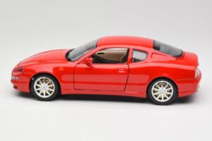 Maserati 3200 GT Червен Специална Колекция Bburago 1:18 30071 Метал — снимка 4 от 8