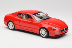 Maserati 3200 GT Червен Специална Колекция Bburago 1:18 30071 Метал — снимка 6 от 8