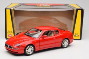 Maserati 3200 GT Червен Специална Колекция Bburago 1:18 30071 Метал — снимка 8 от 8