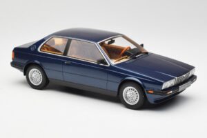 Maserati Biturbo Coupe Тъмносин Металик Minichamps 1:18 107123500 Метал — снимка 4 от 6