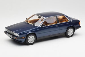 Maserati Biturbo Coupe Тъмносин Металик Minichamps 1:18 107123500 Метал