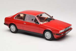 Maserati BiTurbo Coupe Rosso Corsa Minichamps 1:18 107123501 Смола — снимка 4 от 6