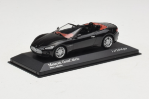 Maserati GranCabrio Черен Металик Minichamps 1:43 400123930 Метал — снимка 2 от 5