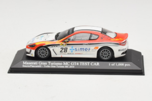 Maserati GranTurismo MC GT4 #28 Smurra / Piancastelli Maserati MC 2010 Minichamps 1:43 400101228 Метал