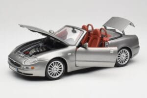 Maserati 4200 GT Spyder Сив Bburago 1:18 18-12019 Метал — снимка 2 от 8