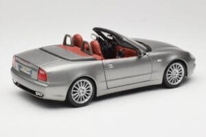 Maserati 4200 GT Spyder Сив Bburago 1:18 18-12019 Метал — снимка 3 от 8