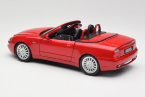 Maserati GT Spyder Червен Bburago 1:18 34097 Метал — снимка 5 от 8