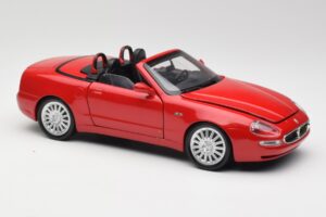 Maserati GT Spyder Червен Bburago 1:18 34097 Метал — снимка 6 от 8