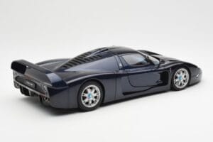 Maserati MC12 Road Car Син Metallic AUTOart 1:18 75802 Метал — снимка 3 от 8