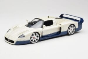 Maserati MC12 Бял Син Hot Wheels 1:18 G7158 Метал