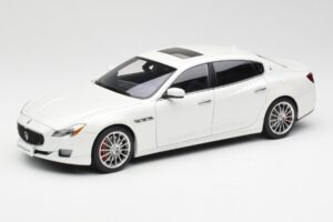 Maserati Quattroporte VI GTS Alpine Бял AUTOart 1:18 75808 Метал