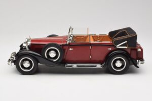 Maybach DS8 Zeppelin Червен Anson 1:18 30413 Метал — снимка 4 от 8