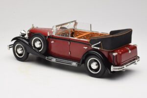 Maybach DS8 Zeppelin Червен Anson 1:18 30413 Метал — снимка 7 от 8